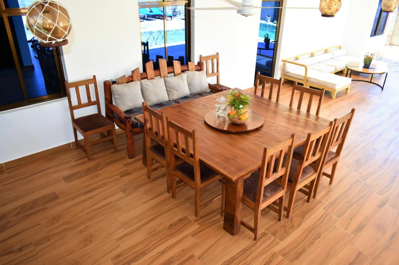 Private Backdoor Villa With Big Swimming Pool And Services Of Chef Included 迪亚尼海滩 外观 照片