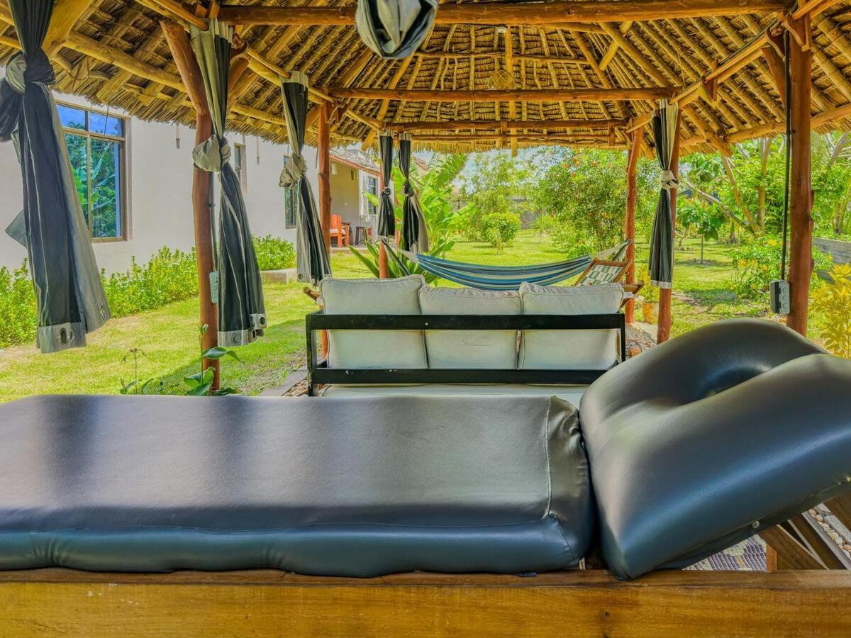 Private Backdoor Villa With Big Swimming Pool And Services Of Chef Included 迪亚尼海滩 外观 照片