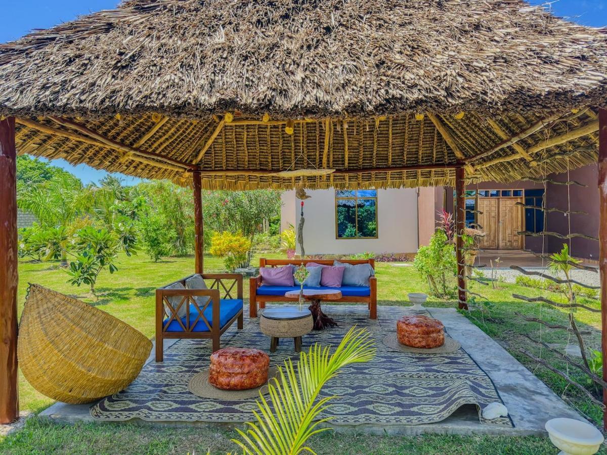 Private Backdoor Villa With Big Swimming Pool And Services Of Chef Included 迪亚尼海滩 外观 照片