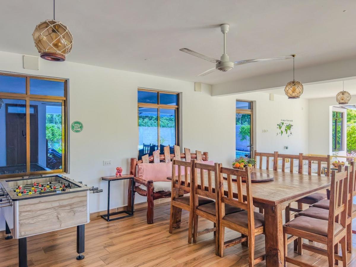 Private Backdoor Villa With Big Swimming Pool And Services Of Chef Included 迪亚尼海滩 外观 照片