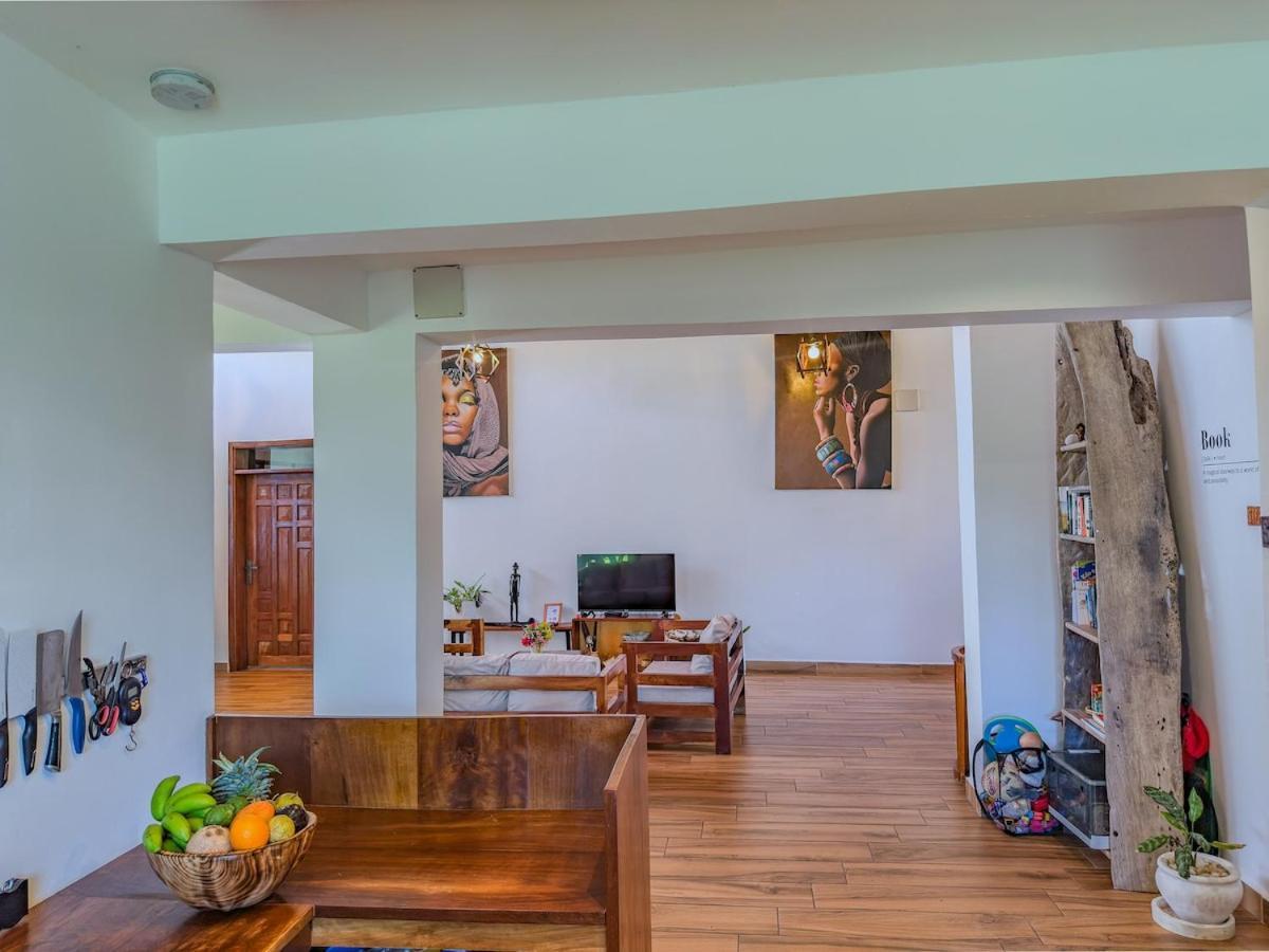 Private Backdoor Villa With Big Swimming Pool And Services Of Chef Included 迪亚尼海滩 外观 照片